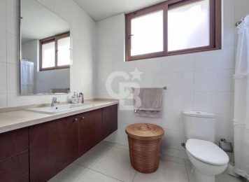 Casa Mediterránea En Los Trapenses, Cercana A Colegios
